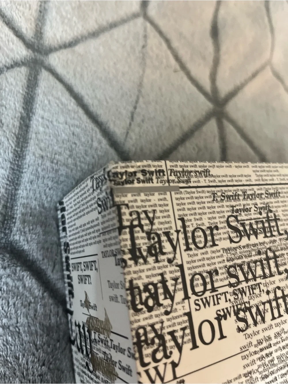 Taylor Swift Reputation VIP Box Patch CD Card Working Screen - Picture 13 of 15